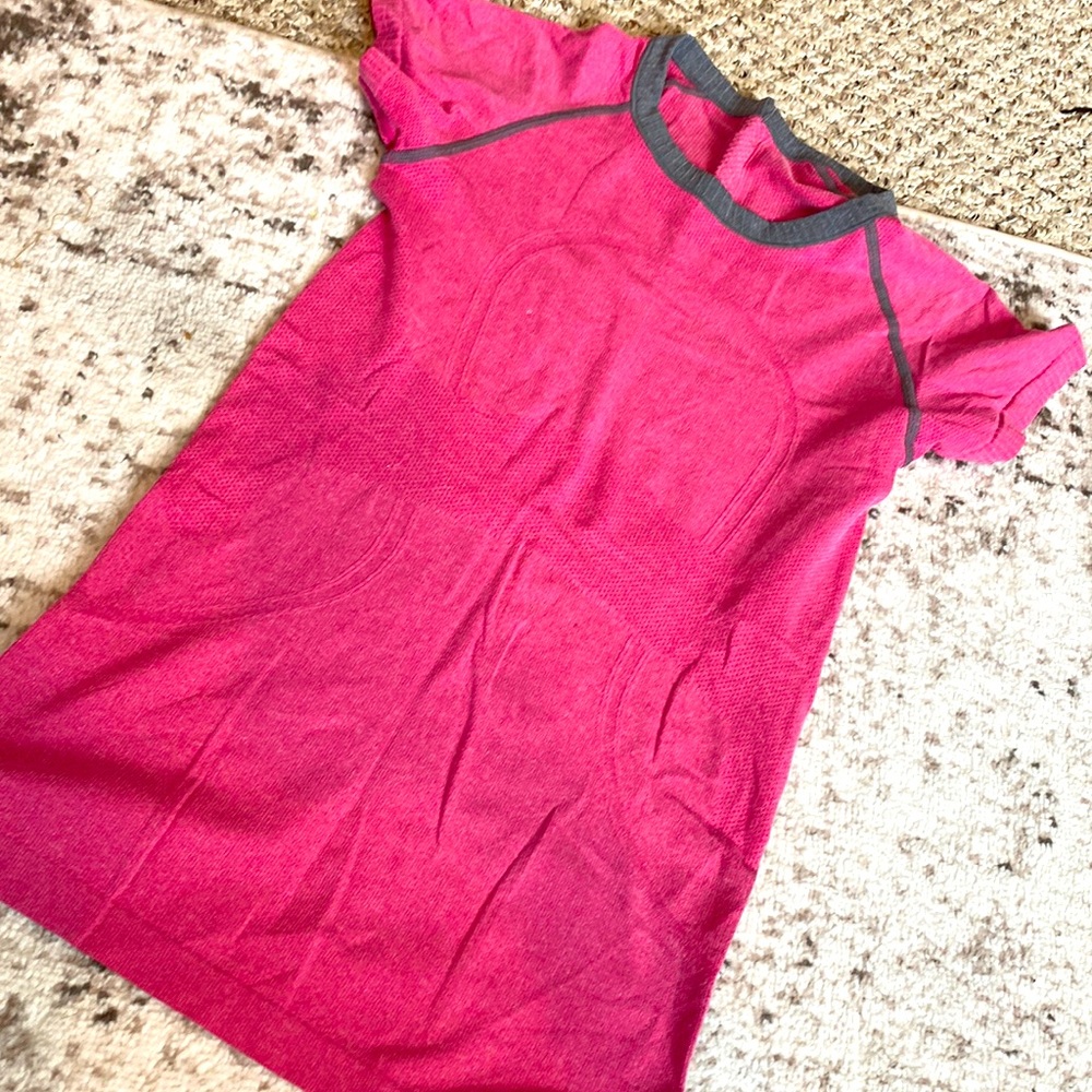 Lululemon fast & free top size 6